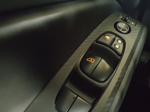 Used 2024 Nissan Altima 2.5 SV image 27