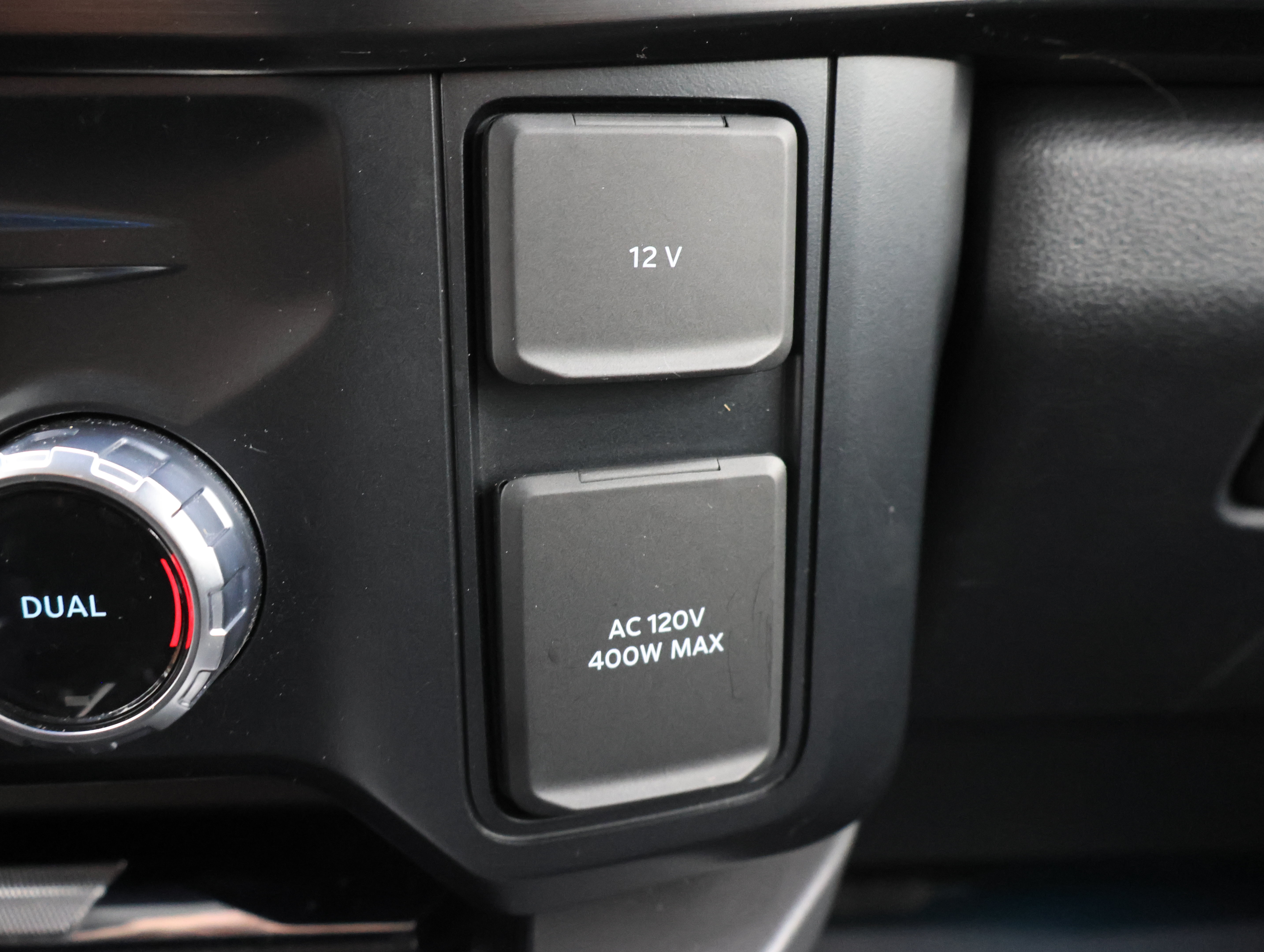 Used 2023 Ford F350 Lariat w/ Sport Appearance Package AWD/4WD image 54