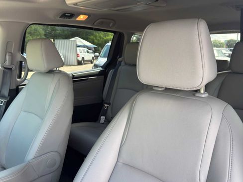 Used 2023 Honda Odyssey Touring image 14
