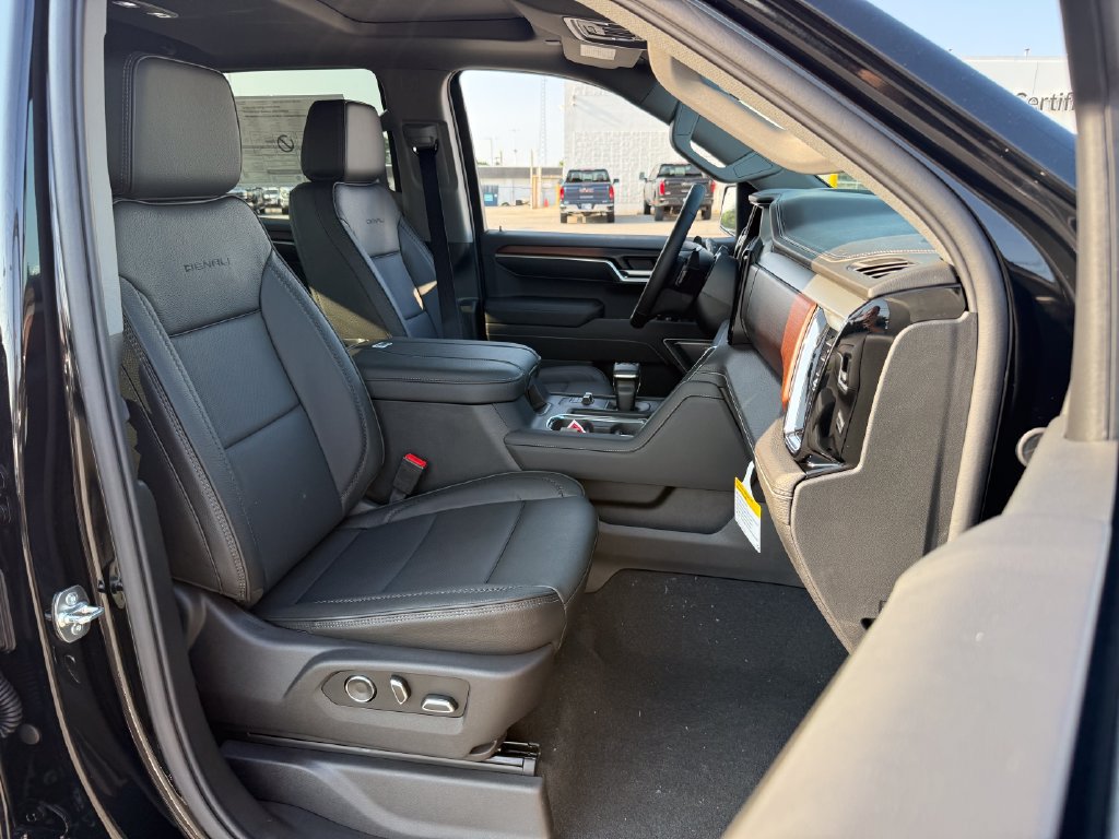 New 2026 GMC Sierra 1500 Denali w/ Technology Package AWD/4WD image 30