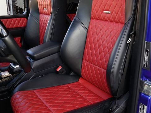 Used 2015 Mercedes-Benz G 63 AMG 4MATIC image 4