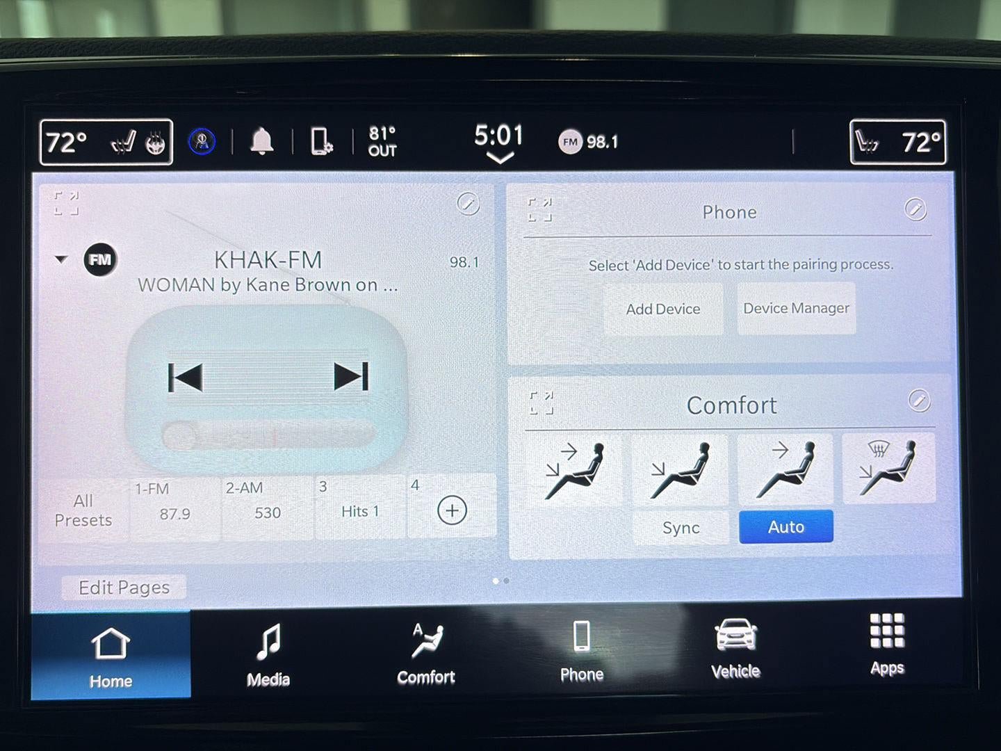 Used 2023 Chrysler Pacifica Touring-L FWD image 18