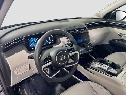 Used 2023 Hyundai Tucson Limited AWD/4WD image 19