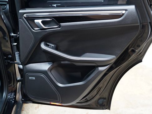 Used 2019 Porsche Macan S image 49