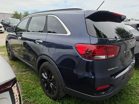 Used 2019 Kia Sorento S FWD image 6