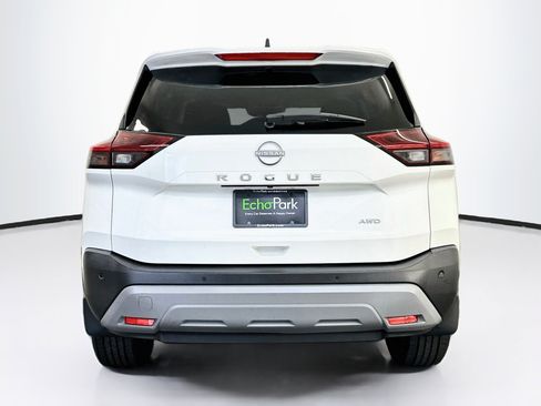 Used 2023 Nissan Rogue S AWD/4WD image 7