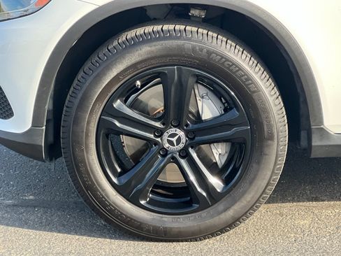 Used 2018 Mercedes-Benz GLC 300 image 24