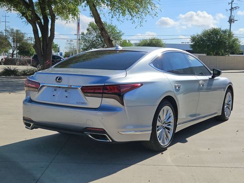Used 2021 Lexus LS 500 image 3