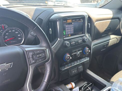 Used 2022 Chevrolet Silverado 1500 RST AWD/4WD image 2