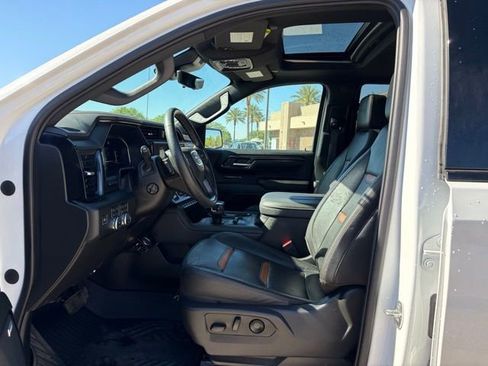 Used 2023 GMC Sierra 1500 AT4 w/ Technology Package image 15