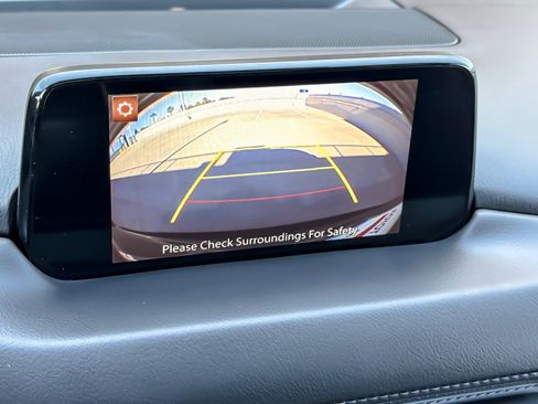 Used 2018 MAZDA CX-5 Touring w/ Preferred Equipment Package AWD/4WD image 18