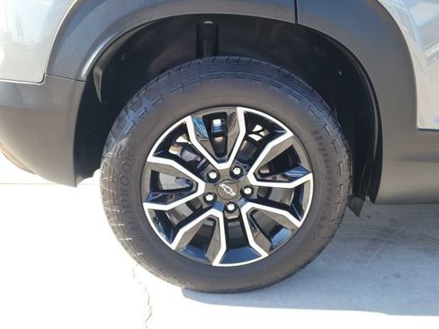 Certified 2025 Chevrolet TrailBlazer ACTIV w/ Driver Confidence Package FWD image 27