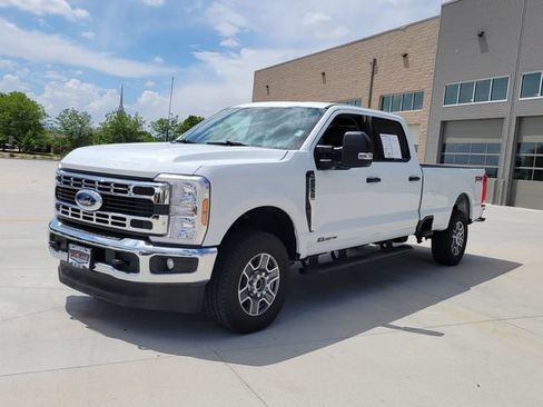 Certified 2025 Ford F250 XLT w/ FX4 Off-Road Package AWD/4WD image 4