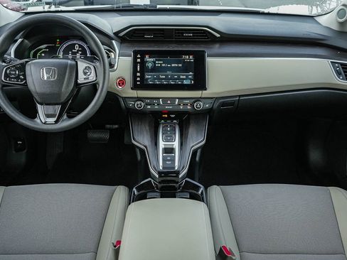 Used 2020 Honda Clarity Plug-In Hybrid image 12