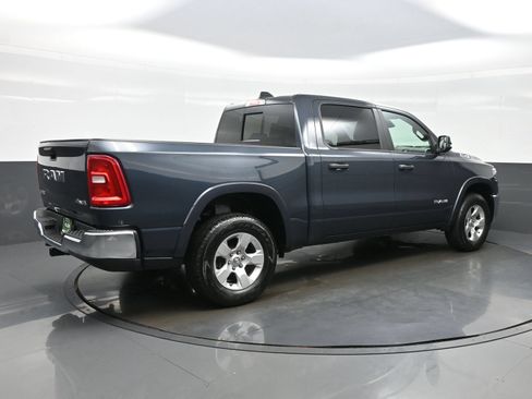 Used 2025 RAM 1500 Big Horn AWD/4WD image 8
