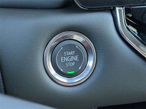 New 2026 GMC Canyon Elevation w/ Convenience Package image 33