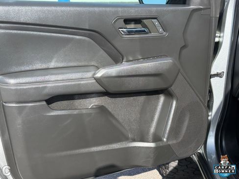 Used 2023 Chevrolet Colorado LT AWD/4WD image 13