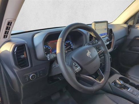 Used 2022 Ford Bronco Sport Outer Banks w/ Tech Package AWD/4WD image 11