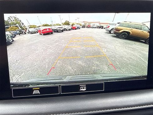 Used 2021 Chevrolet Tahoe Z71 w/ Rear Media and Nav Package image 33