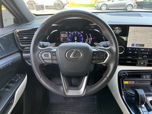 Used 2022 Lexus NX 250 FWD image 18