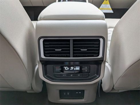 New 2026 Volkswagen Atlas SE image 16