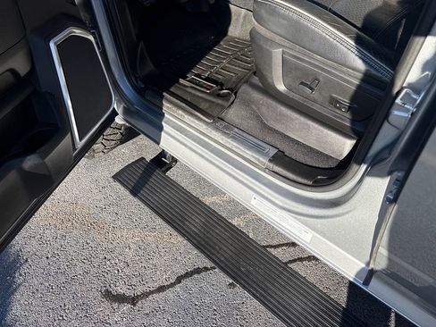 Used 2020 RAM 3500 Laramie image 15