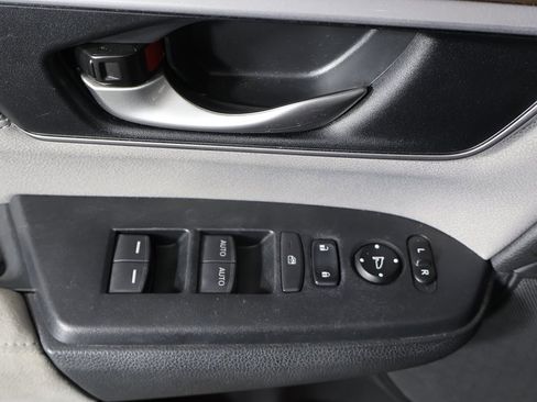 Used 2017 Honda CR-V EX image 33
