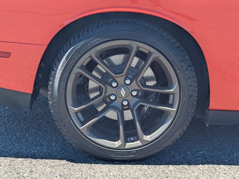 Used 2022 Dodge Challenger R/T Scat Pack w/ Shaker Package RWD image 9