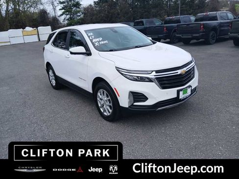 Used 2022 Chevrolet Equinox LT AWD/4WD image 3