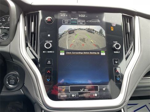 Used 2025 Subaru Outback Onyx Edition image 25