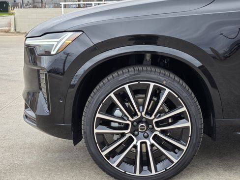 New 2026 Volvo XC90 B6 Ultra w/ Protection Package Premier image 11