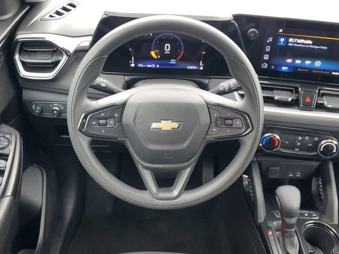 Used 2025 Chevrolet TrailBlazer LT AWD/4WD image 26