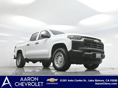 Used 2024 Chevrolet Colorado W/T w/ WT Convenience Package image 2