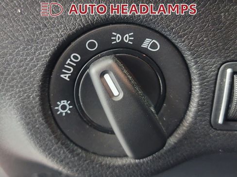 Used 2022 Dodge Charger SXT w/ Blacktop Package image 25