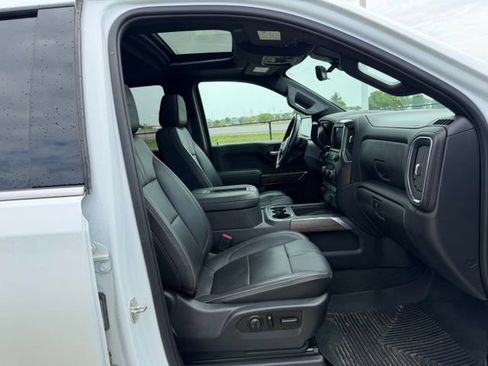Used 2020 Chevrolet Silverado 1500 High Country w/ Technology Package AWD/4WD image 10