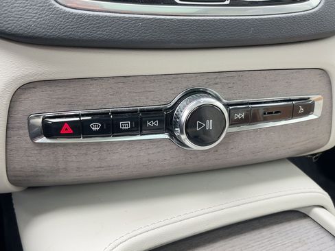 Certified 2023 Volvo XC90 B6 Ultimate image 16