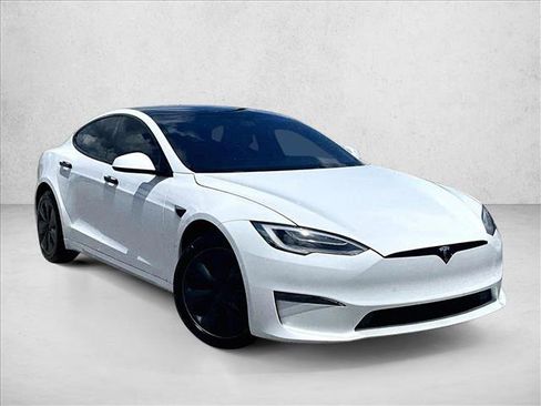 Used 2022 Tesla Model S AWD/4WD image 11