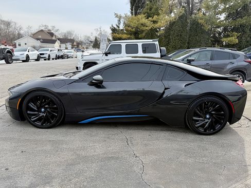 Used 2015 BMW i8 image 4