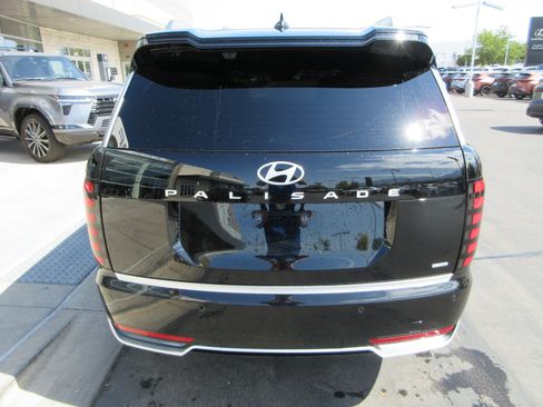 Used 2026 Hyundai Palisade Calligraphy AWD/4WD image 7