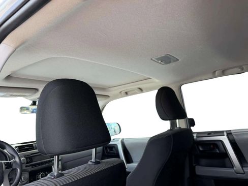 Used 2010 Toyota 4Runner SR5 image 17