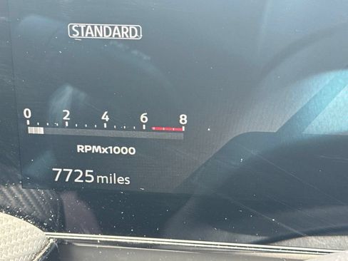 Used 2025 Nissan Kicks SR AWD/4WD image 18