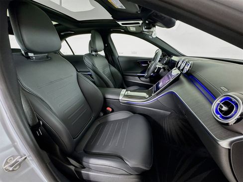 Used 2023 Mercedes-Benz C 300 Sedan image 31