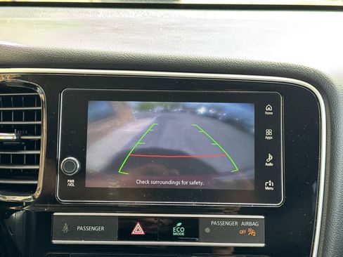 Used 2019 Mitsubishi Outlander SEL AWD/4WD image 24