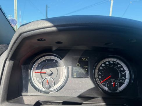 Used 2017 RAM 1500 Express AWD/4WD image 23