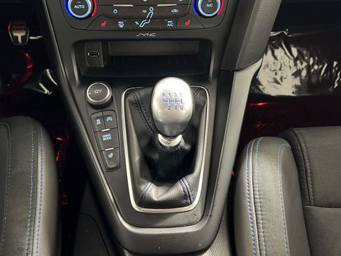 Used 2017 Ford Focus RS image 22