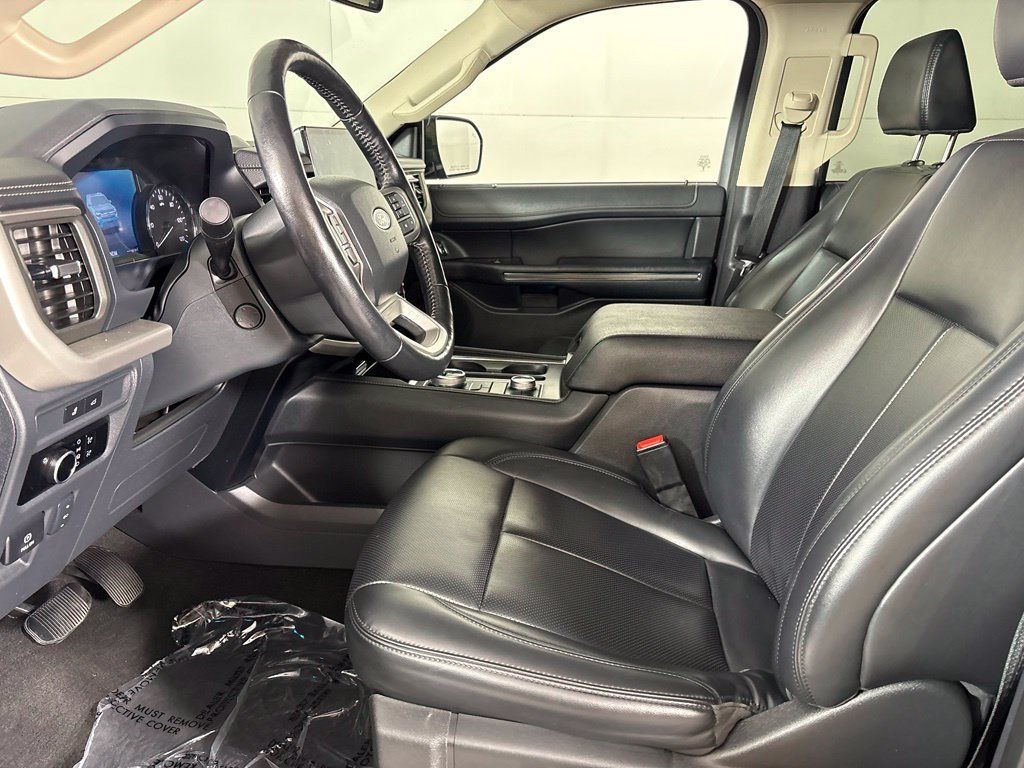 Used 2024 Ford Expedition Max XLT AWD/4WD image 22