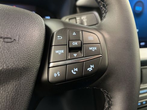 New 2025 Ford Maverick XLT w/ XLT Luxury Package image 17