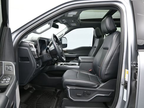 Used 2024 Ford F250 Lariat w/ Sport Appearance Package image 8