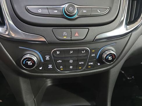 Used 2024 Chevrolet Equinox LT image 23