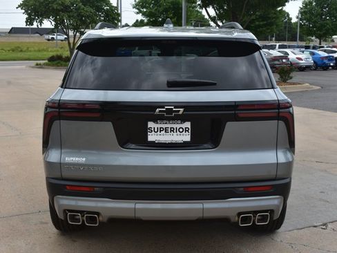 New 2026 Chevrolet Traverse LT w/ Driver Confidence Package FWD image 6